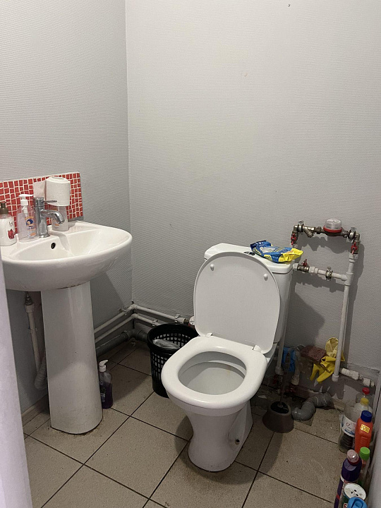 помещение  43м2  с арендаторами ОЗОН  фото