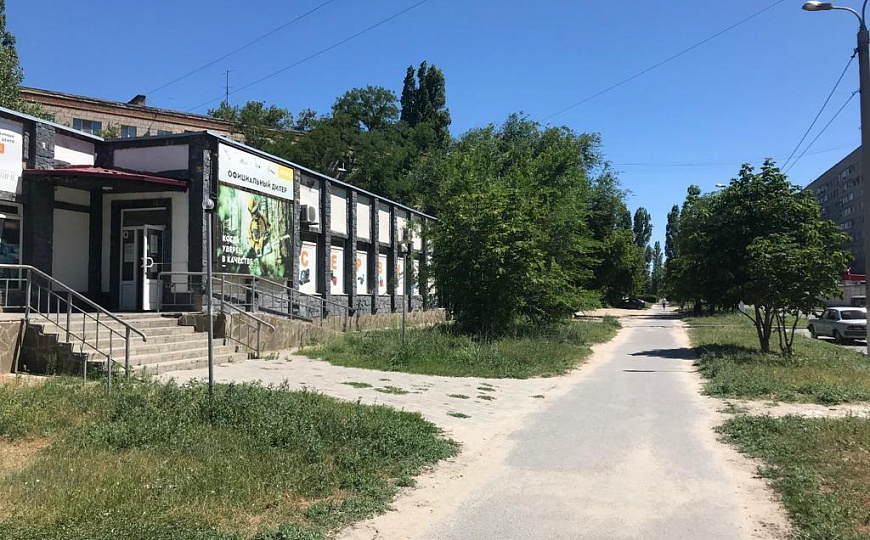 Помещение под магазин, услуги, кафе, клиника 278,7 м² фото