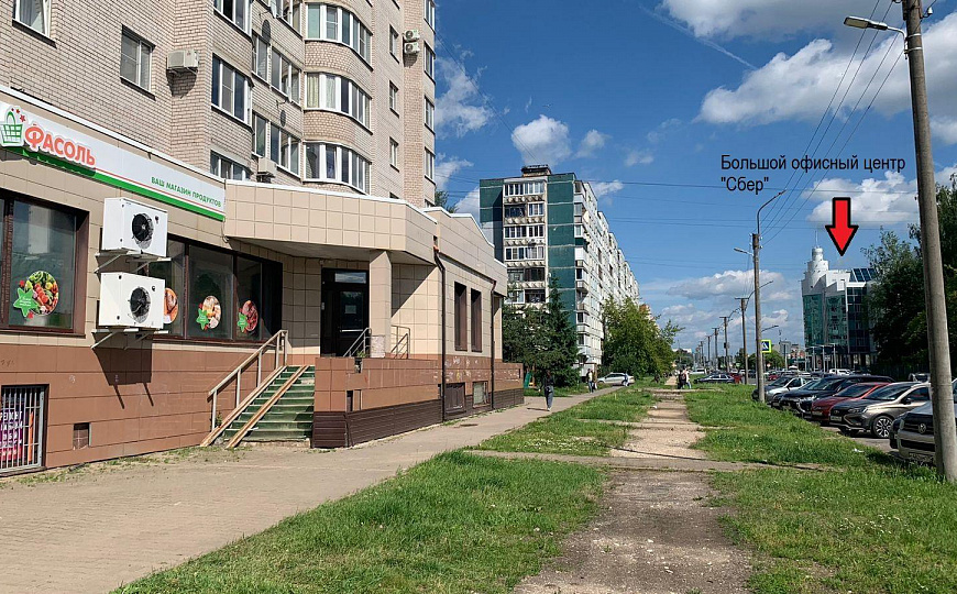 Сдаётся торговое помещение, 467 м² фото