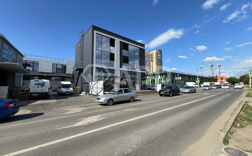 Сдаю торговое помещение, 45м² фото