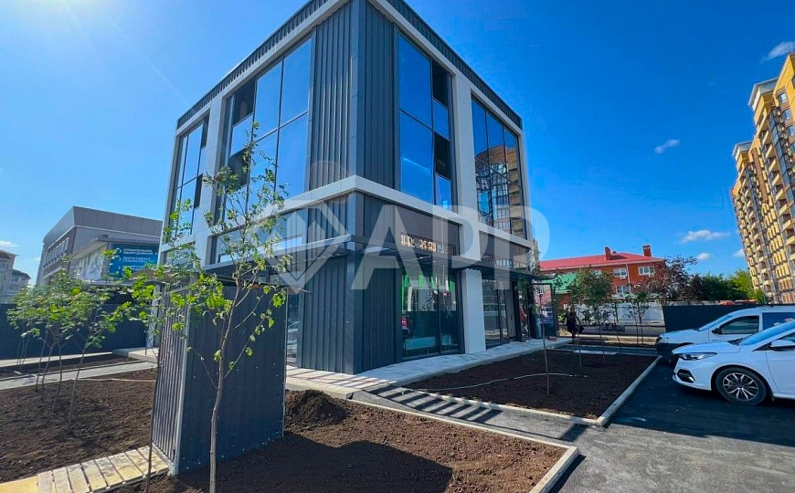 Сдаю торговое помещение, 45м² фото