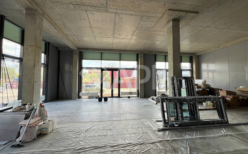 Сдаю торговое помещение, 45м² фото