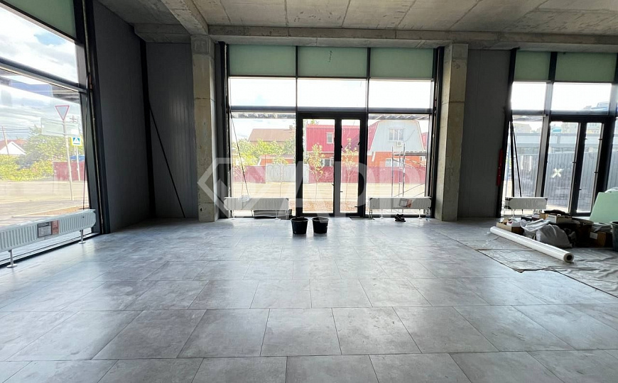 Сдаю торговое помещение, 45м² фото