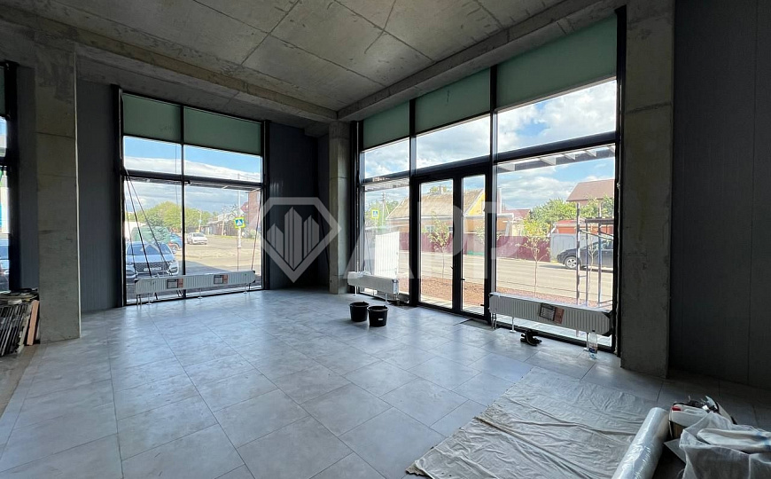 Сдаю торговое помещение, 45м² фото