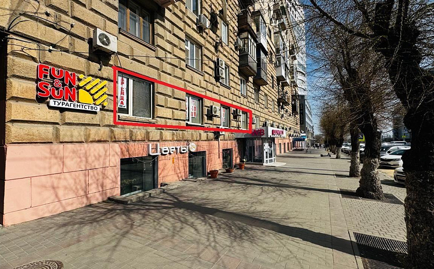 Офис с ремонтом в центре 140,4 м² фото