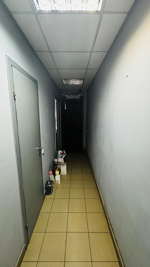 Офис с ремонтом в центре 140,4 м² фото