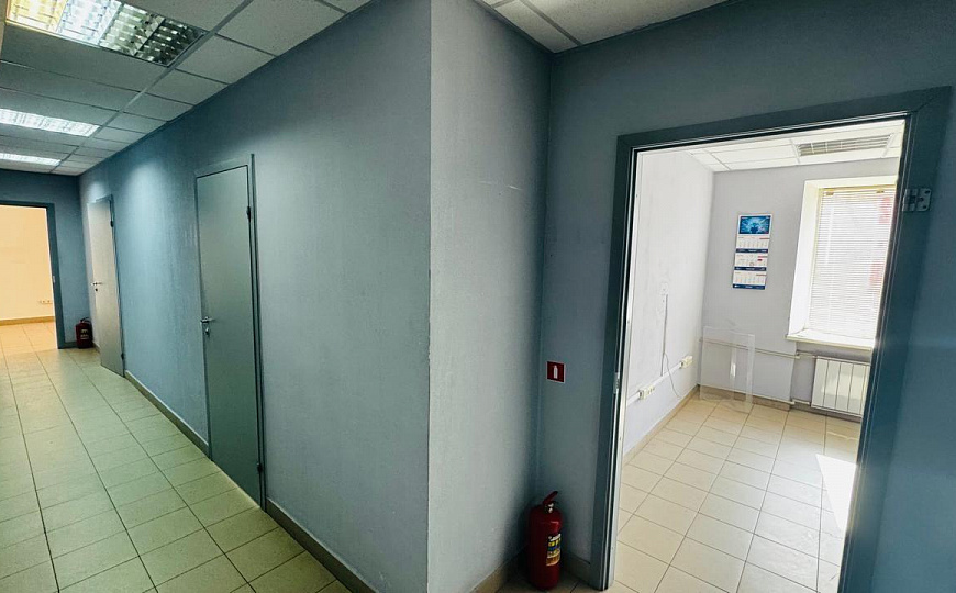 Офис с ремонтом в центре 140,4 м² фото