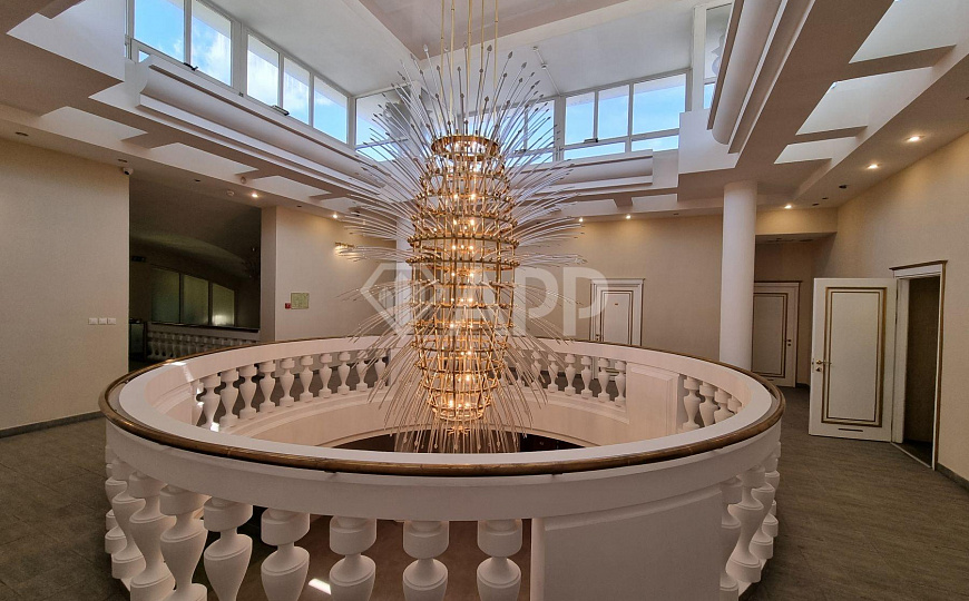 Продается особняк, 1 244 м² фото