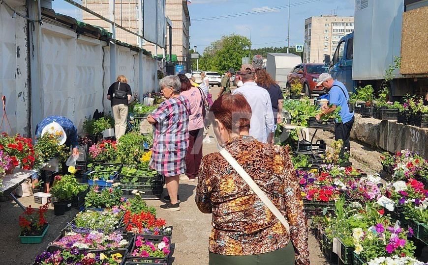 Центральный рынок в Чайковском фото