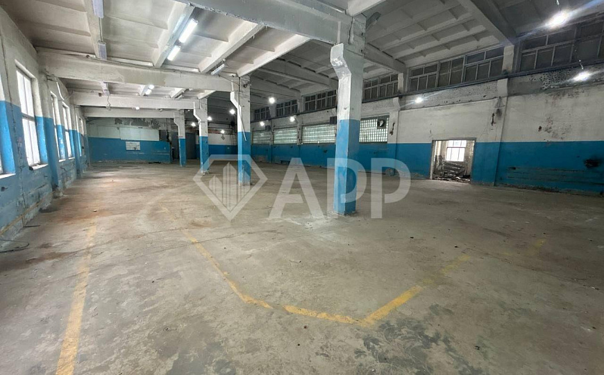 Сдам складское помещение, 2 700 м² фото