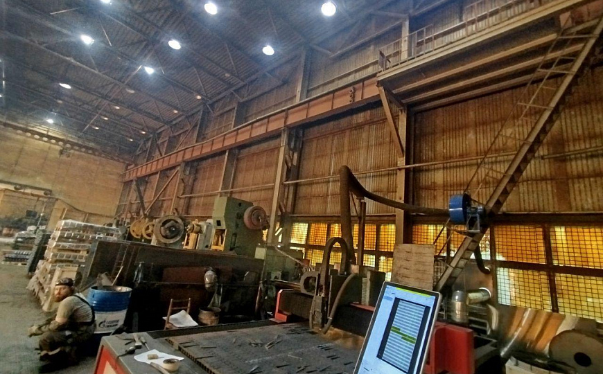 Производственное здание в центре города 3100м² фото