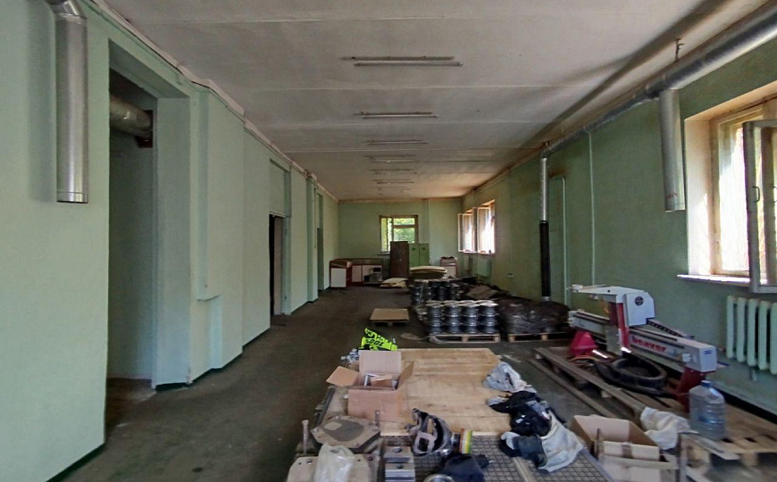 Производственное здание в центре города 3100м² фото