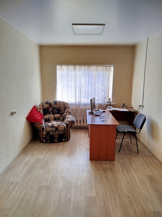 Производственное здание в центре города 3100м² фото