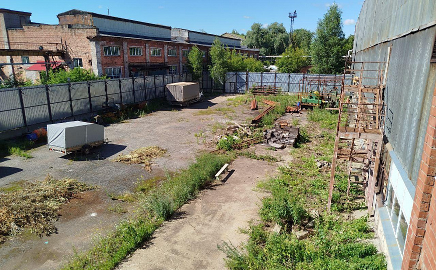 Производственное здание в центре города 3100м² фото