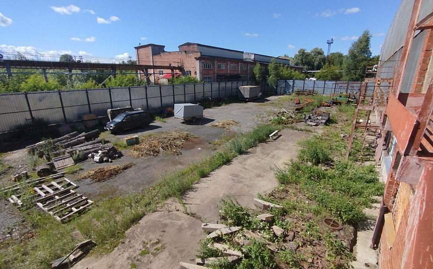 Производственное здание в центре города 3100м² фото