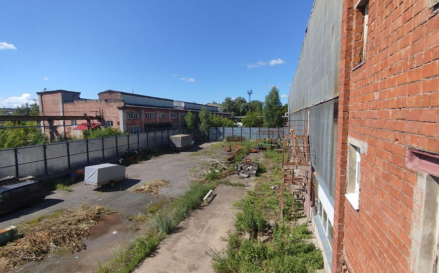 Производственное здание в центре города 3100м² фото