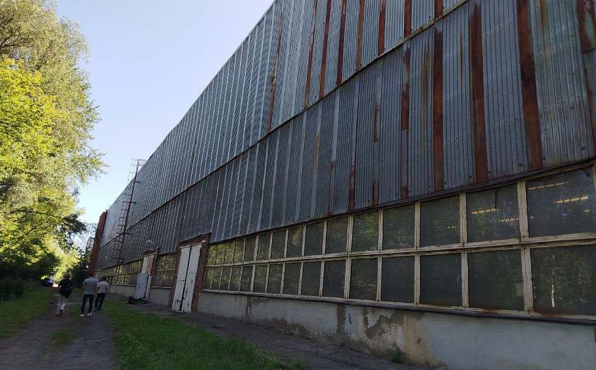 Производственное здание в центре города 3100м² фото