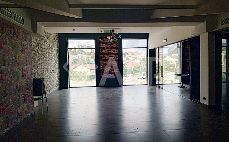 Сдаю помещение свободного назначения, 1 000 м² фото