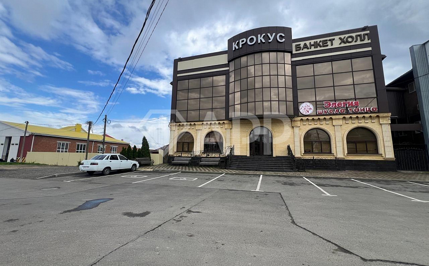 Сдам помещение свободного назначения, 385 м². Аренда до 1500 м² фото