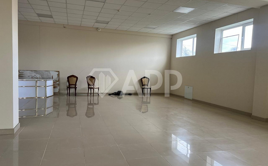 Сдам помещение свободного назначения, 385 м². Аренда до 1500 м² фото