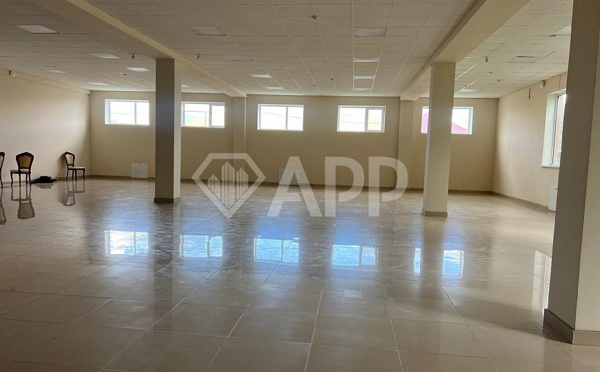 Сдам помещение свободного назначения, 385 м². Аренда до 1500 м² фото