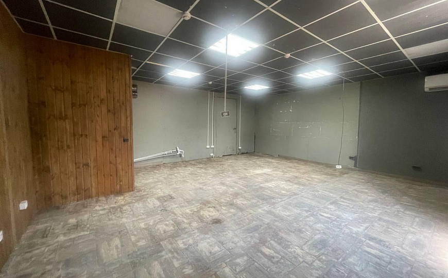 От собственника! Без комиссии ! На главной улице Батайска! Доставка/магазин/табак фото