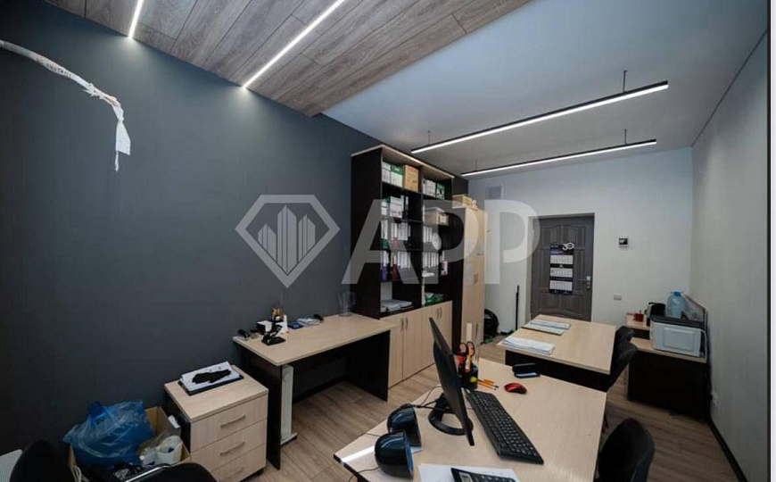 С арендатором, этаж целиком в бизнес центре. фото