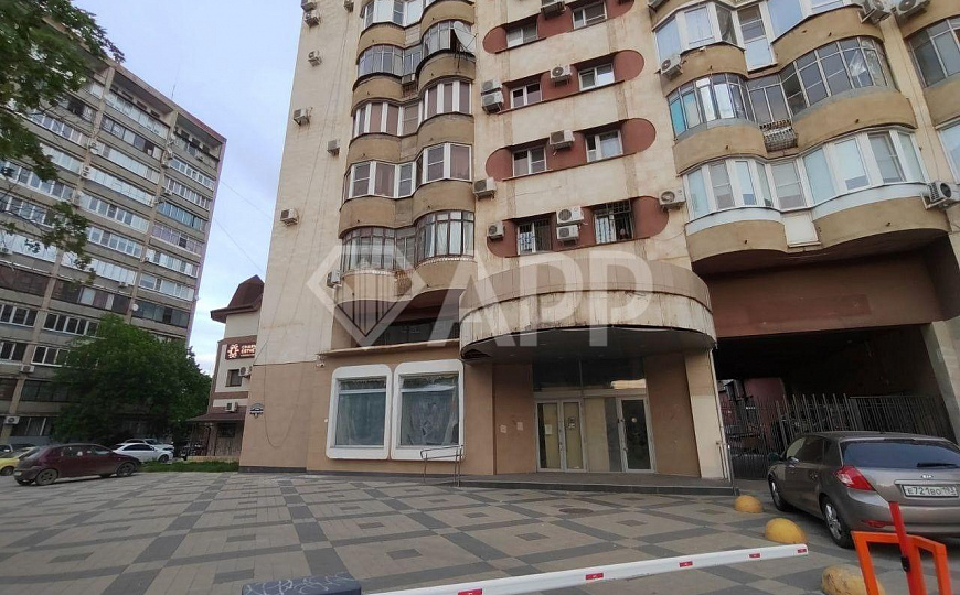 Сдам торговое помещение, 500 м² фото