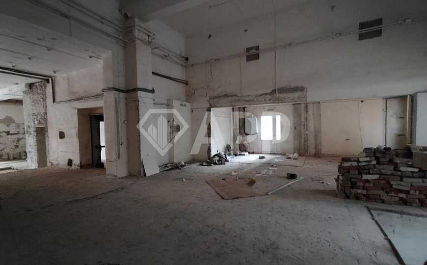 Сдам торговое помещение, 500 м² фото