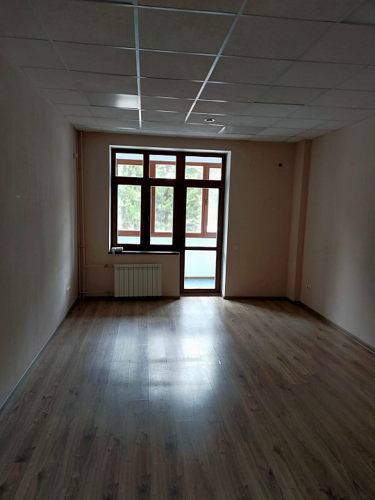 Сдаётся блок офис, 200 м² в  центре фото
