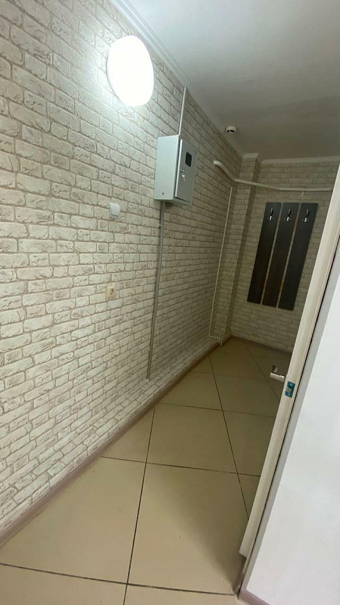 Продажа помещения свободного назначения на красной линии фото