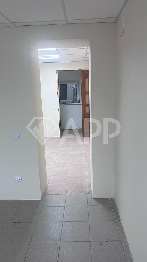 Продам офис с ремонтом 47.9м² фото