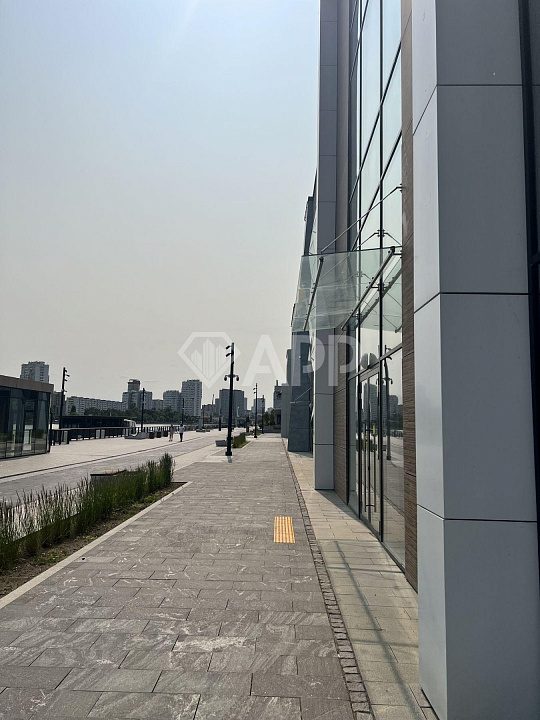 Аренда под офис, элитный  мед. центр,  шикарное отдельно стоящее здание на набережной Москвы реки.  фото