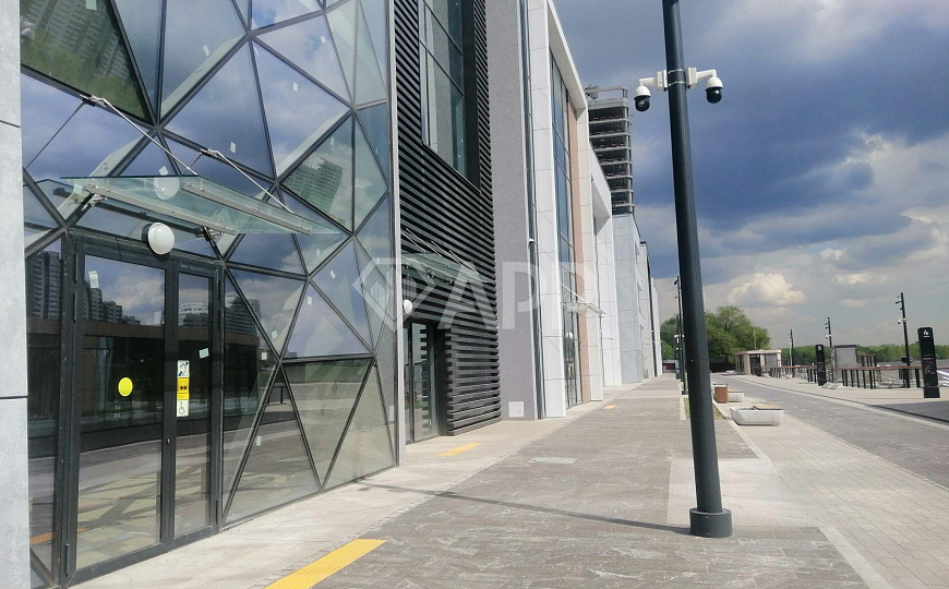 Аренда под офис, элитный  мед. центр,  шикарное отдельно стоящее здание на набережной Москвы реки.  фото