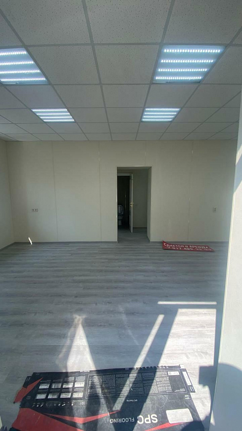 Помещение свободного назначения на красной линии фото