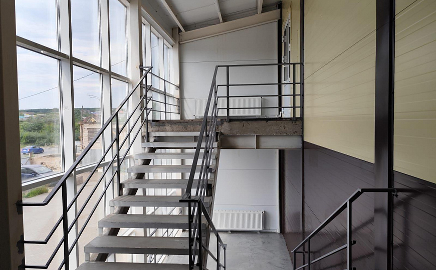 Помещение свободного назначения с земельным участком на 1 линии ул.Азина фото