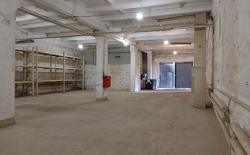 Склад или производство фото