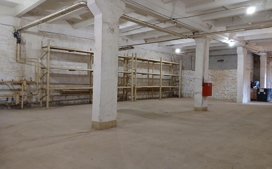 Склад или производство фото