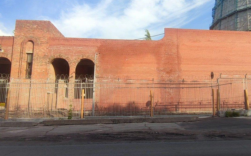  Отдельно стоящее здание фото