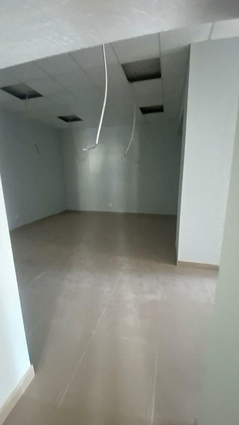 Торговое помещение на красной линии фото