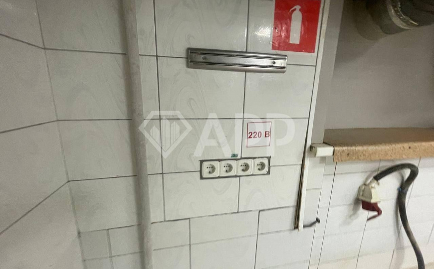 Сдам помещение свободного назначения, 247 м² фото