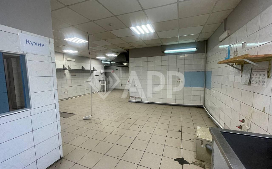 Сдам помещение свободного назначения, 247 м² фото