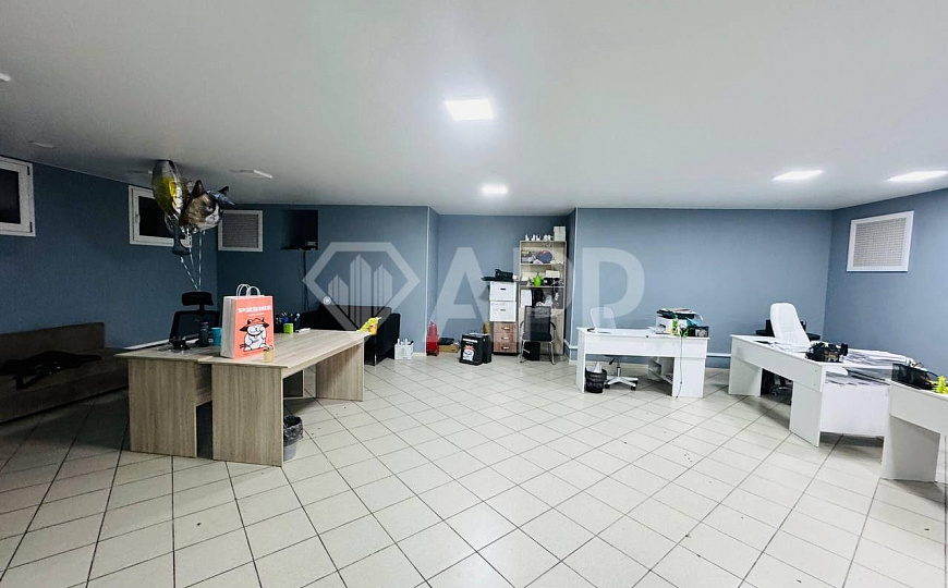 Премиум локация! Сдам 154 кв. метра под ПВЗ, парикмахерскую, груминг. Отличный ремонт! фото