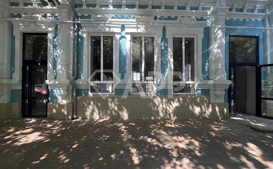 Сдам помещение свободного назначения, 148 м². От 80 до 148 м² фото