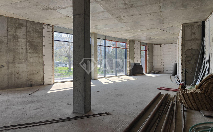 Сдаю отдельно стоящее здание, 800 м² фото