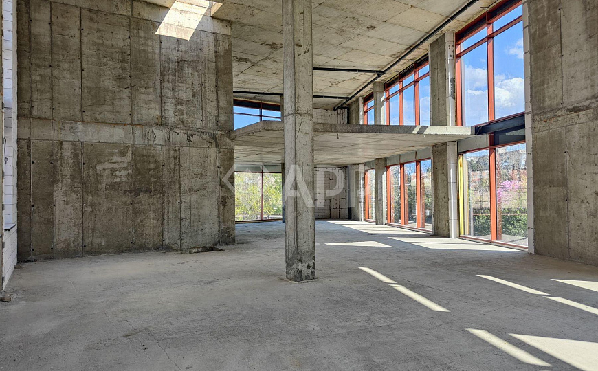 Сдаю отдельно стоящее здание, 800 м² фото