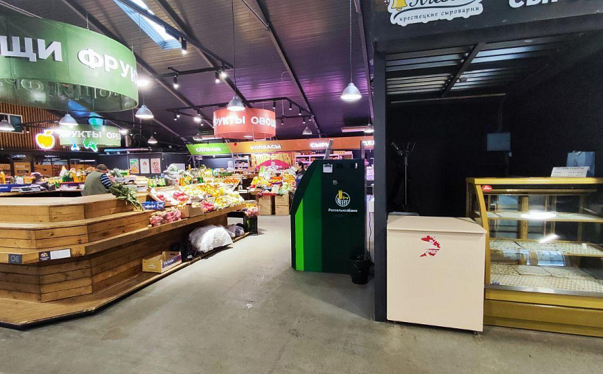 Сдам витрину 4,5 м² фото