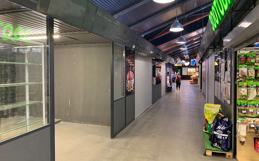 Сдам витрину 4,5 м² фото