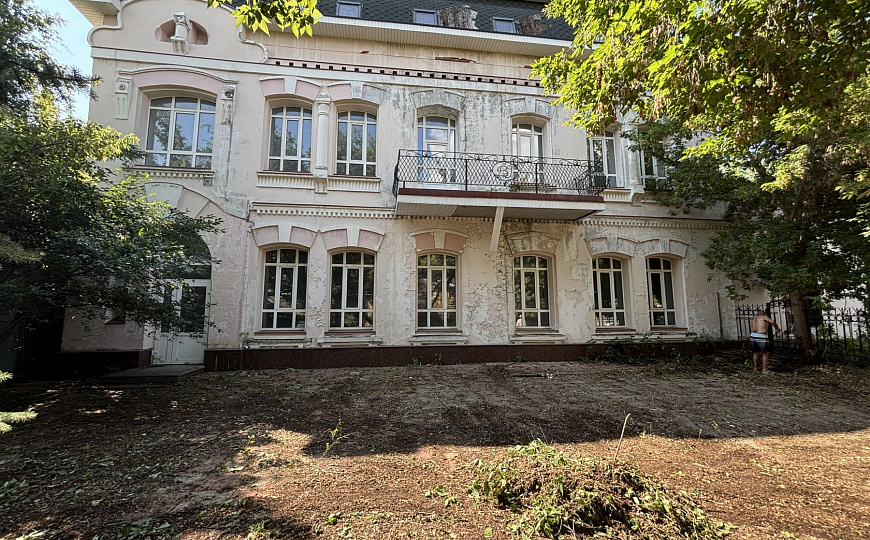 Здание 600 м2 на ул.Куйбышева на зем.участке 2,5 сотки фото