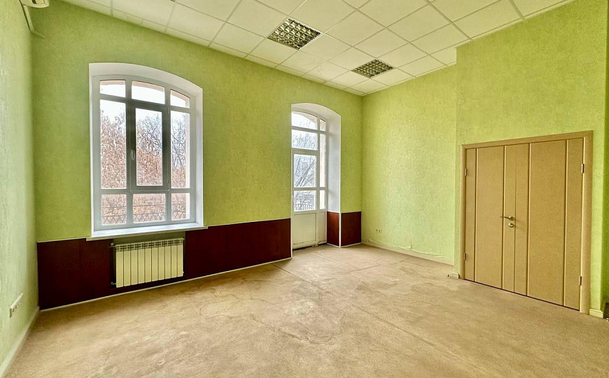 Здание 600 м2 на ул.Куйбышева на зем.участке 2,5 сотки фото